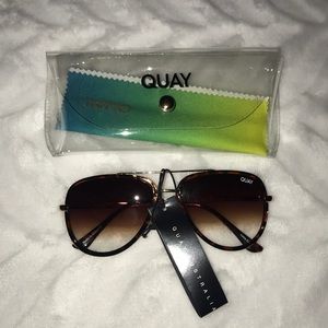 NWT Quay All-in-Mini Aviator sunglasses